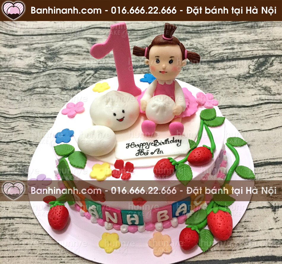 Bánh gato sinh nhật hình bé gái 1 tuổi xinh xắn bên những chiếc bánh bao và những quả dâu tây 3521 - Bánh gato sinh nhật ngon đẹp