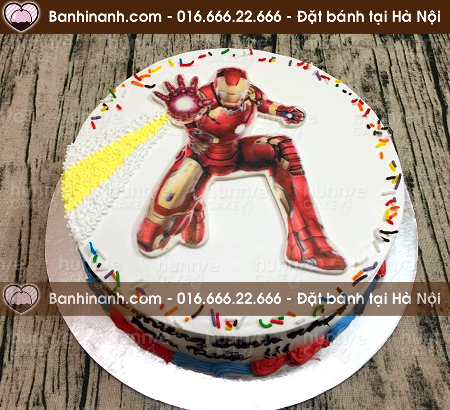 Bánh gato sinh nhật tặng các bé trai in hình người sắt - Iron Man đang dùng chưởng lực tấn công quân địch 3392 - Bánh gato sinh nhật ngon đẹp